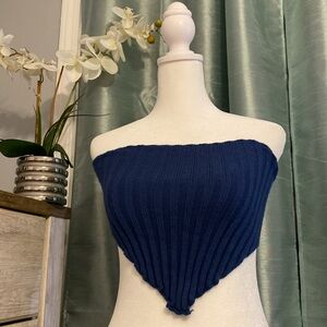 Blue Triangular top